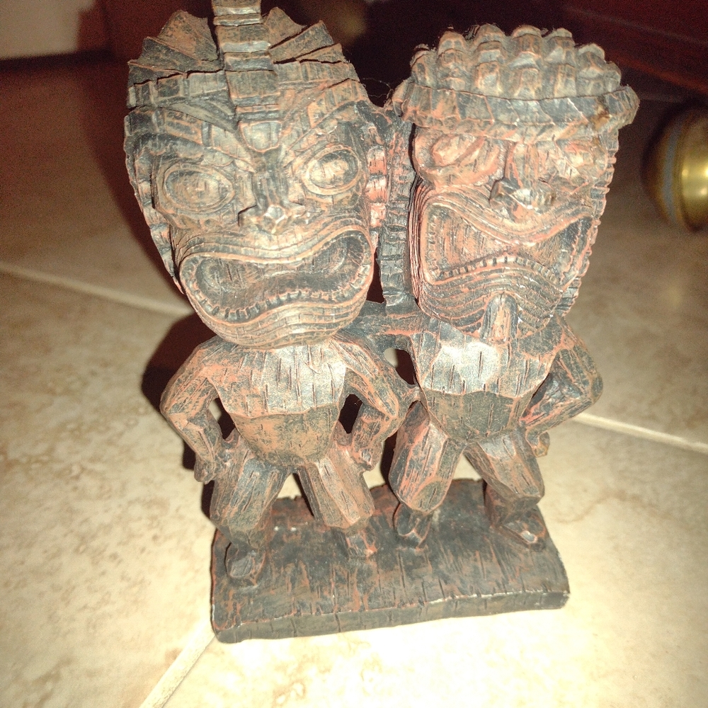 Vintage Tiki display piece made of wood and ceramic lot
